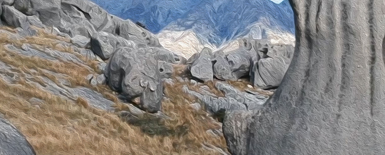 Climbing the New Zealand Boulders – Cesar Valencia